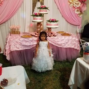 Meet your Posher, Edith yamina